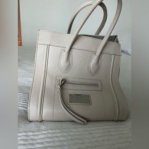 ❌SOLD❌Mario Valentino Cynthia bag. Leather/suede. Beige. Dove grey. Tote bag.